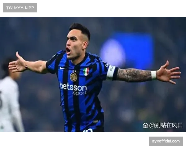 赛前训练：尤文图斯加强禁区弧顶区域远射演练